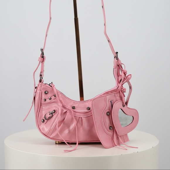 Studded Purse And Mirror Detail Shoulder Bag in Pink Faux Leather - Picture 5 of 7